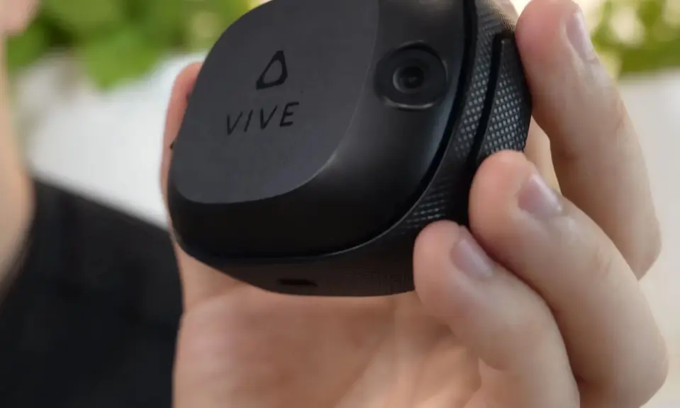 VIVE Ultimate Tracker 3+1 Kit