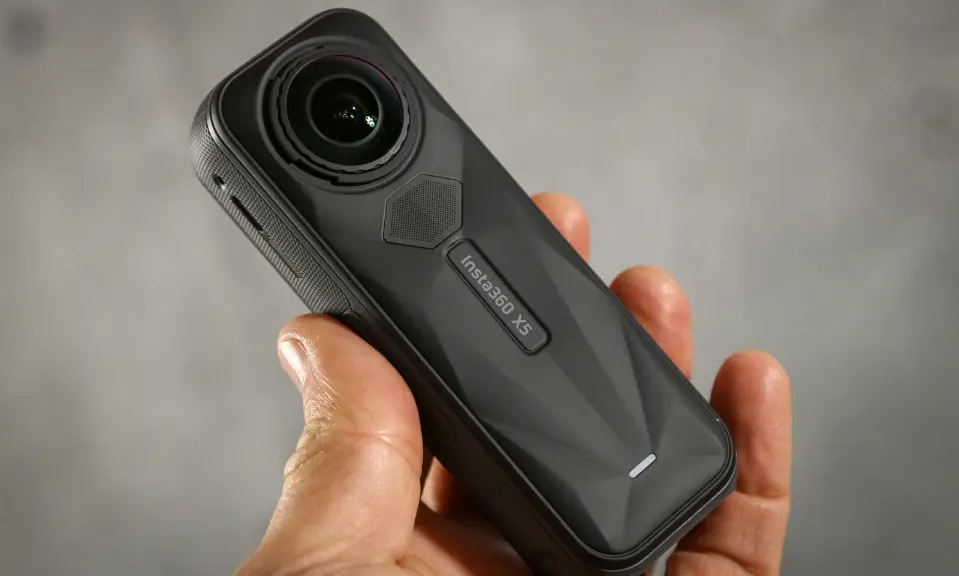 Insta360 X5