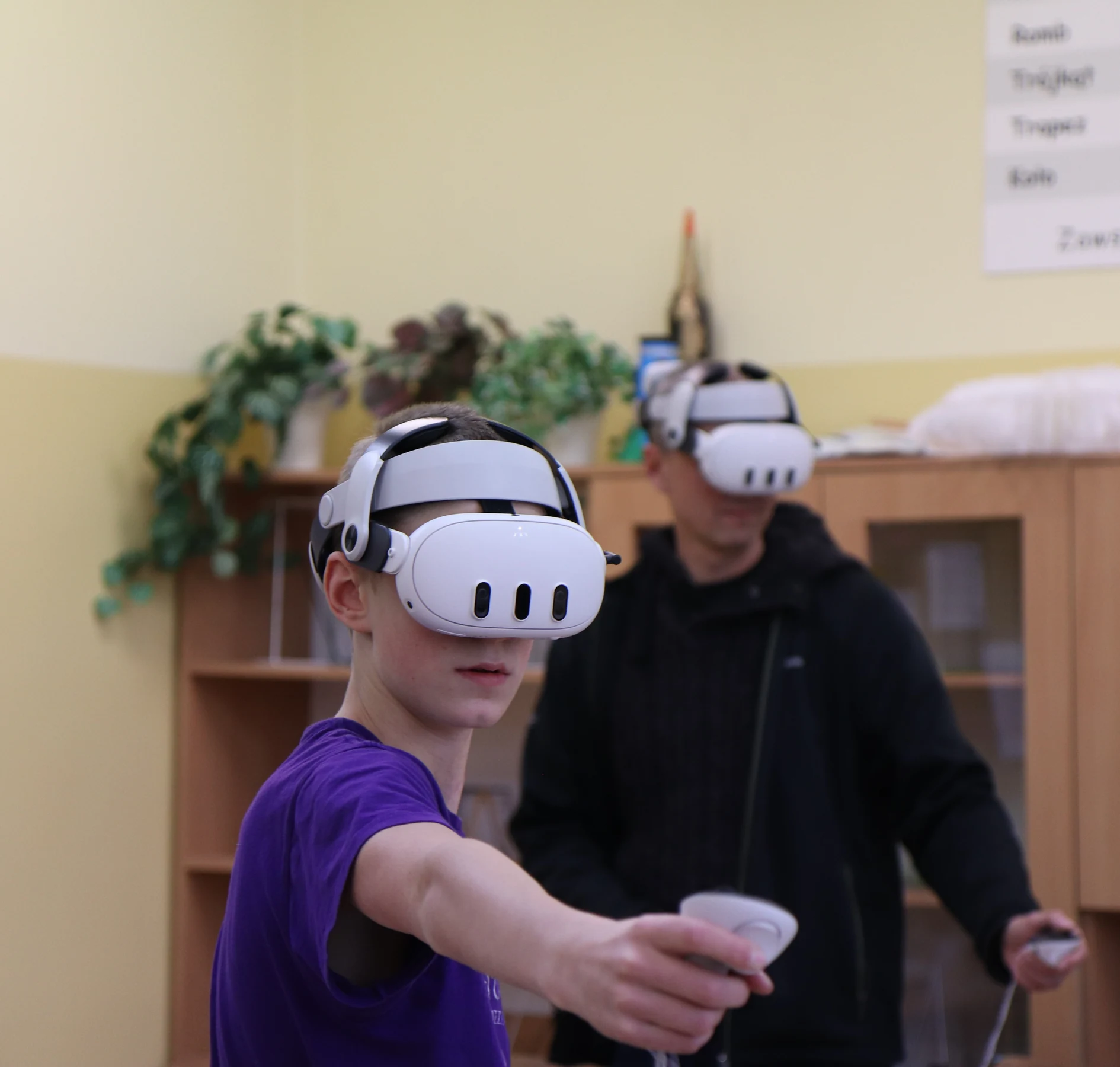 A student practising with a headset during a ZenithXR workshop