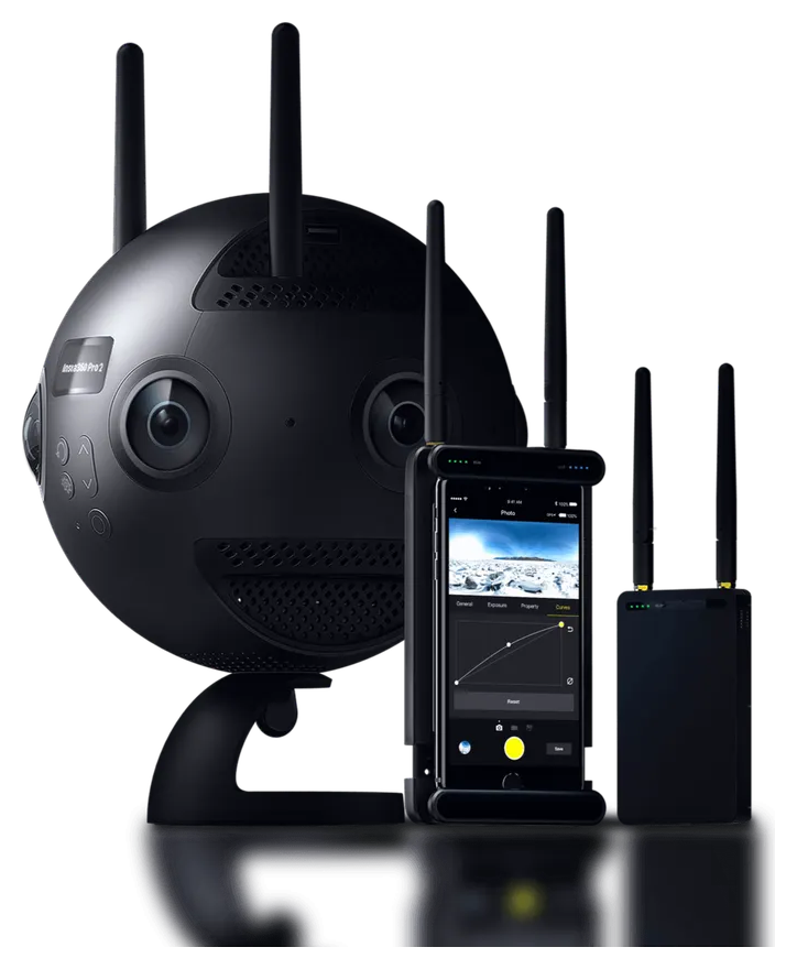 Insta360 Pro 2, Insta360 Pro 2, profesjonalna kamera 360 VR z modułem sterującym i odbiornikiem, widok na przezroczystym tle