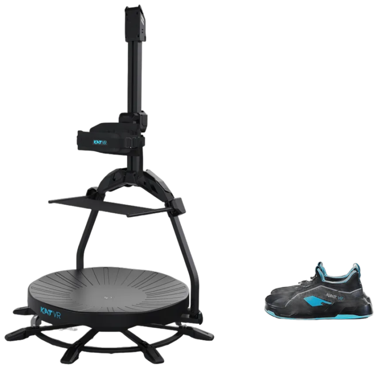 KAT VR C2 Core Enhanced — bieżnia VR, widok z boku z butem