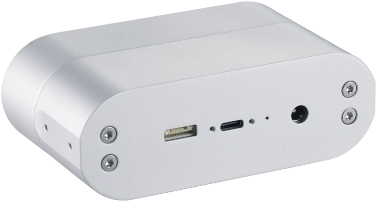 Tył Orbbec Femto Bolt: USB-C, zasilanie i złącza synchronizacji